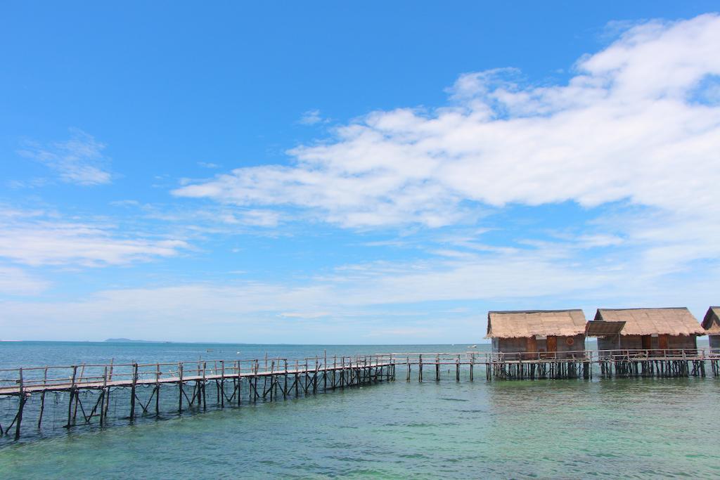 Bintan Laguna Restaurant And Resort Teluk Bakau Exterior foto