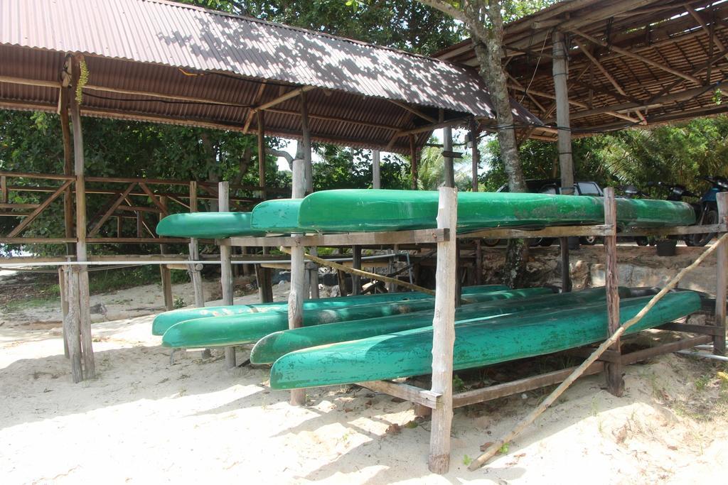 Bintan Laguna Restaurant And Resort Teluk Bakau Exterior foto